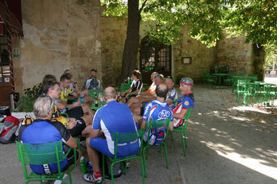 Cyrill Gruppe beim Abschluss Bier im Schlossgarten