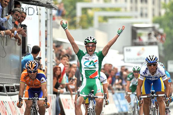 Sbastien Hinault bejubelt ausgelassen den wichtigsten Sieg seiner Karriere auf der 10. Etappe der Vuelta (Foto: www.lavuelta.com)