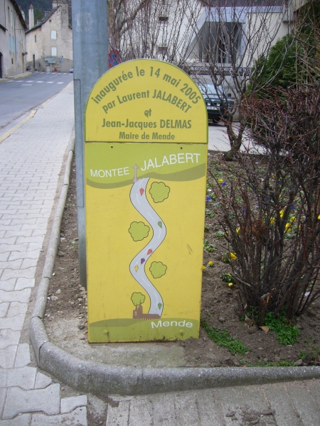 Markierung am Fu der Monte Laurent Jalabert (Quelle: fr.wikipedia.org)