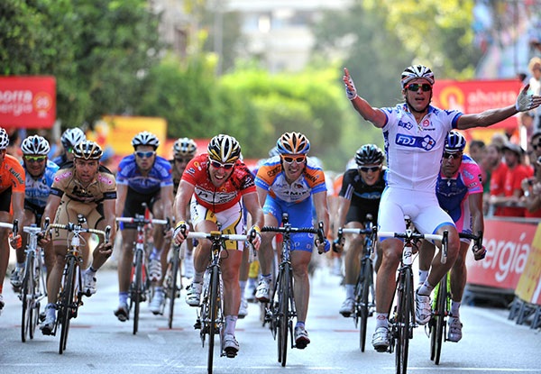 Yauheni Hutarovich gewinnt die 2. Etappe der Vuelta a Espaa im Massensprint (Foto: Veranstalter)