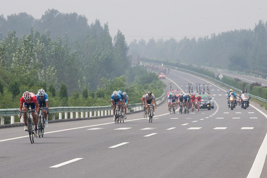 Attacken bei den Ausreiern, 4. Etappe Tour of China, Foto: www.bikeman.org