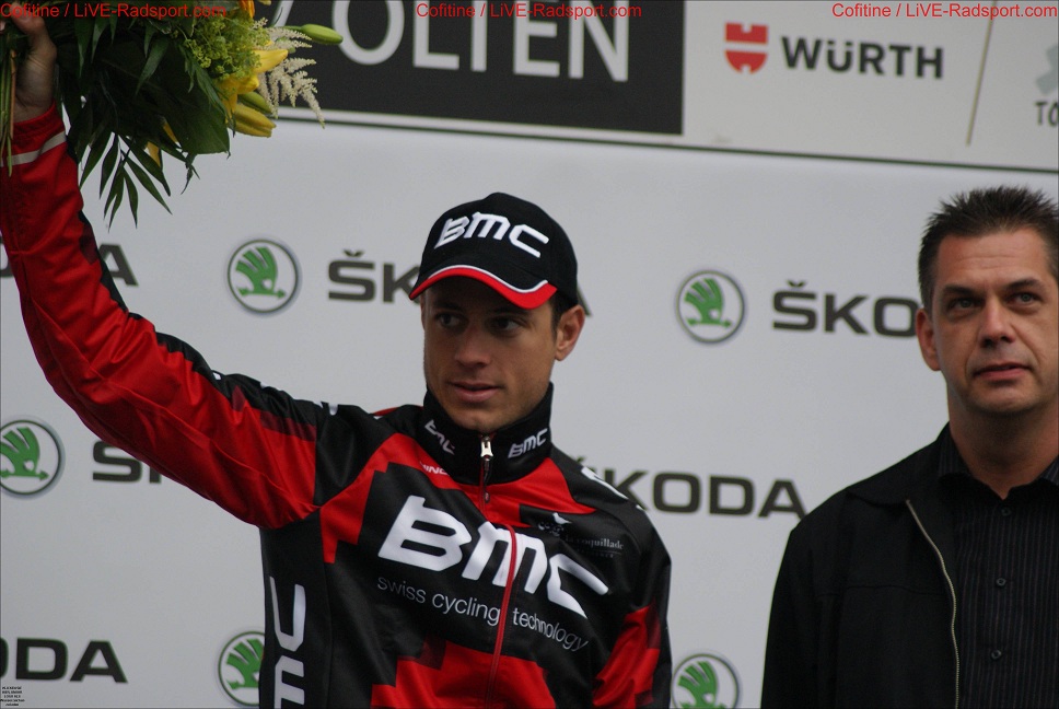 Tour de Suisse 4. Etappe - Martin Kohler wird in Trimbach-Olten als aktivster Fahrer der Etappe geehrt