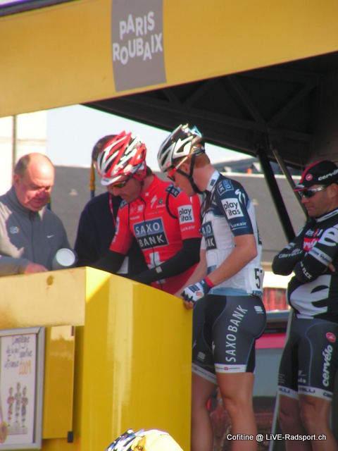 Fabian Cancellara bei der Einschreibung fr Paris-Roubaix 2010 - am Ende gewann er