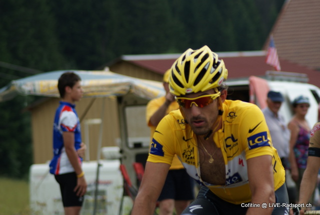 Fabian Cancellara im Maillot Jaune bei der Tour de France 2010