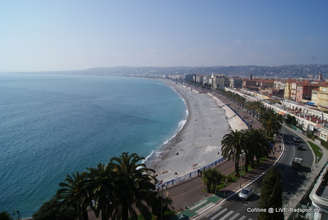Blick auf die Uferpromenade von Nizza - aufgenommen im Mrz 2014