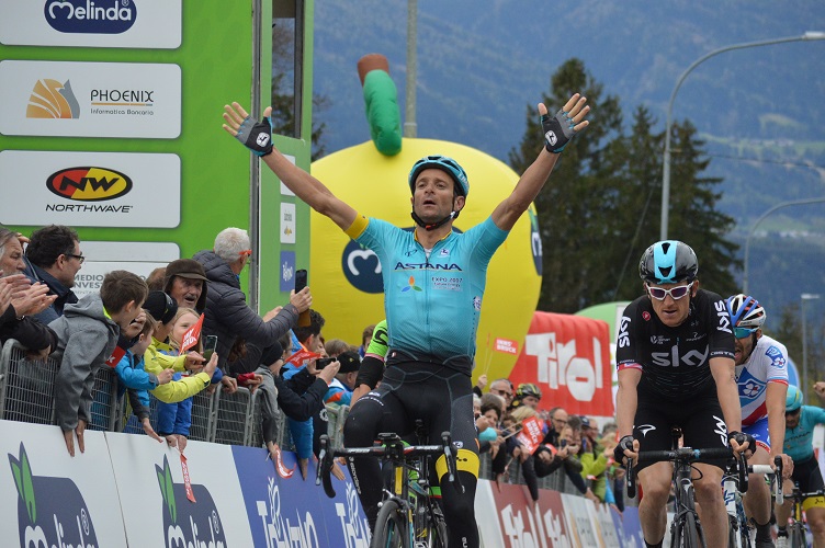 Sieg von Michele Scarponi auf der Hungerburg (Foto: Tour of the Alps)