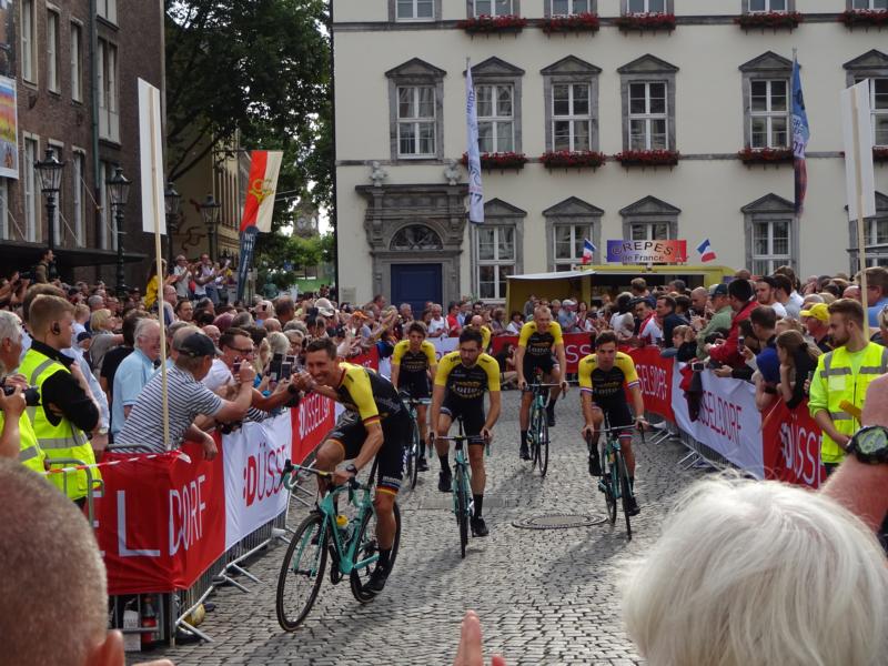 Lotto-Jumbo bei der Teamprsentation der Tour de France 2017 in Dsseldorf. Foto: LIVE-Radsport.com