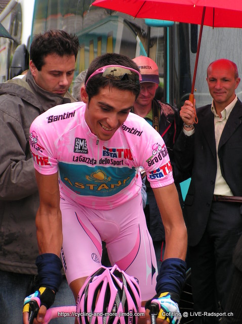 Alberto Contador im Rosa Trikot beim Giro dItalia 2008