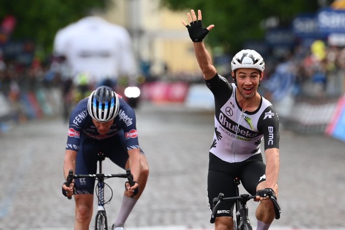 Victor Campenaerts bringt Qhubeka Assos den dritten Giro-Etappensieg innerhalb von fnf Tagen (Foto: twitter.com/giroditalia)
