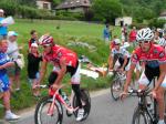 Tour de France - 18. Etappe - Meister unter sich - Fabian Cancellara und And< Schleck mit ihrem Team beim Training auf der Strecke