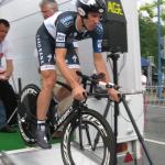 Jens Voigt begibt sich auf die Zeitfahrstrecke ( LiVE-Radsport.com)