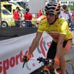 Tour de Romandie - 1. Etappe - der Gesamtfhrende Jonathan Castroviejo feiert am Start in Martigny in Gelb seinen 24. Geburtstag