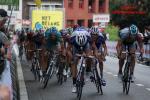 Eneco-Tour 5. Etappe - Sprint des Hauptfeldes ca. 150 Meter vor dem Ziel in Genk