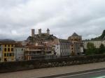 das Stdtchen Foix mit seiner Burg