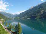 tiefblauer Lago di Poschiavo