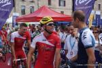 1. Etappe - zwei Ex-Teamkollegen vorm Start in Lagnieu - Kevin Ista (IAM-Cycling) und Nico Sijmens (Cofidis)