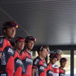 ... inmitten seiner Teamkollegen bei der Tour de Suisse 2014