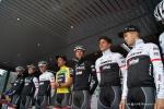 Team Trek-Segafredo um Leader Fabian Cancellara bei der Prsentation vor der 2. Etappe