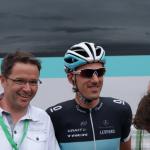 Fabian Cancellara ist begehrter Fotopartner bei der Tour de Suisse 2011