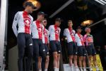 das Team von Swiss Cycling vorm Start der 3. Etappe in Romont