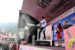 Bergfahrer stuerzen im Massensprint, 91. Giro