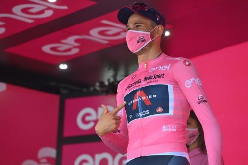 Weltmeister Filippo Ganna gewinnt das Auftakzzeitfahren des Giro dItalia